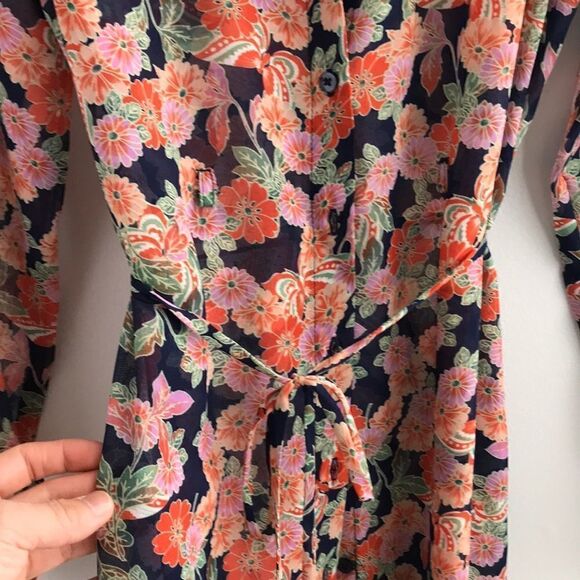 FOREVER 21 button down sheer kimono - Picture 6 of 8